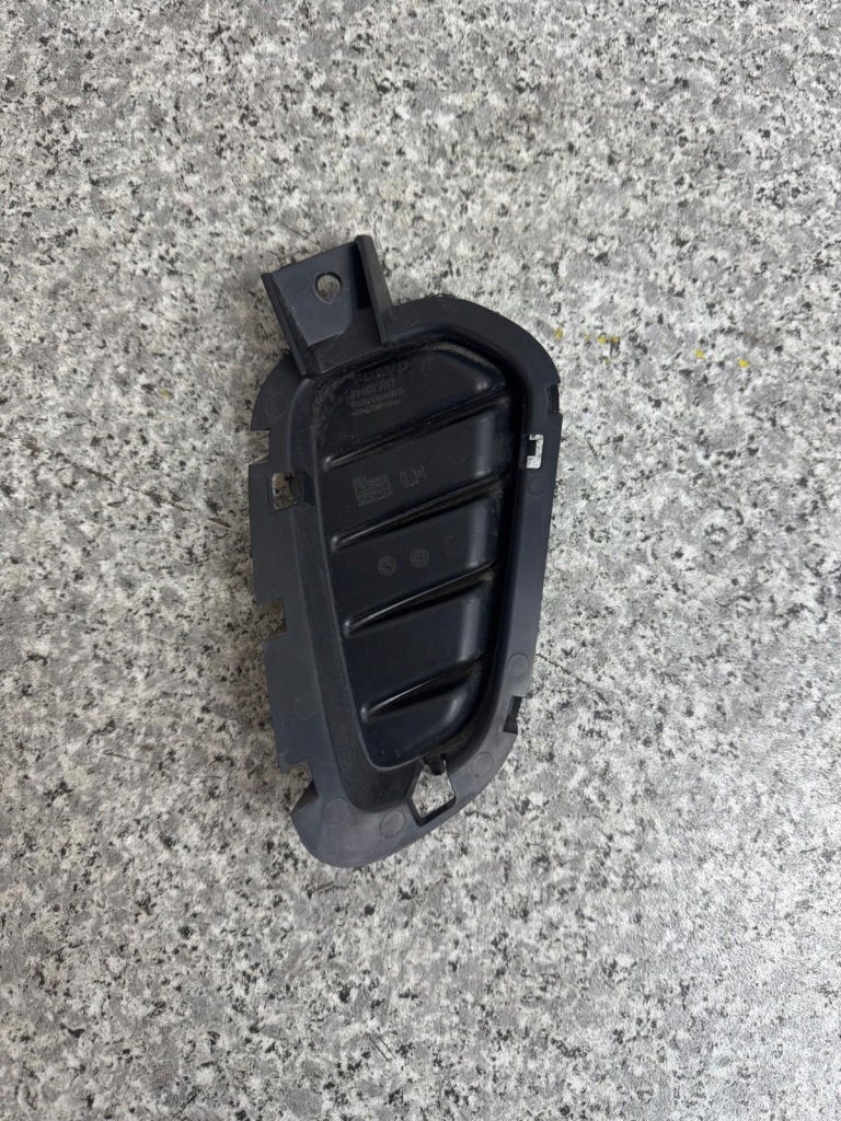 Купити Решітка заглушка бампера лівий перед volvo v40 ii 2012-18r 31407762 r-design