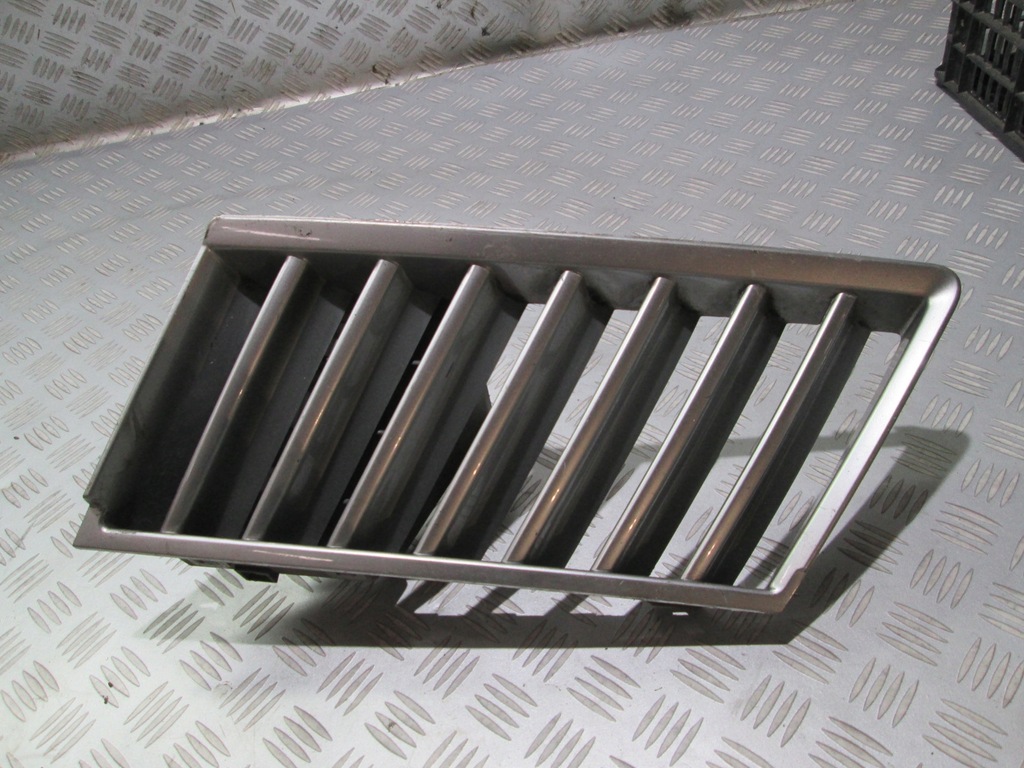 фото №2, Решётка радиатора решётка радиатора левый renault vel satis 8200096824