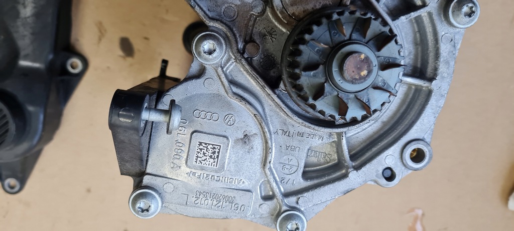 фото №15, S3 8v sedan a3 корпус термостата насос wody 2.0 tfsi 06l121111p