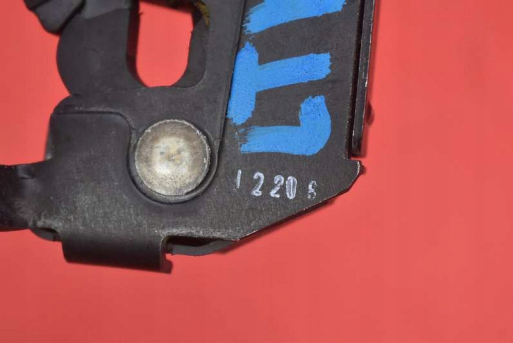 фото №7, Замок засов борта левый 30649106 volvo xc90 1 i 06-14