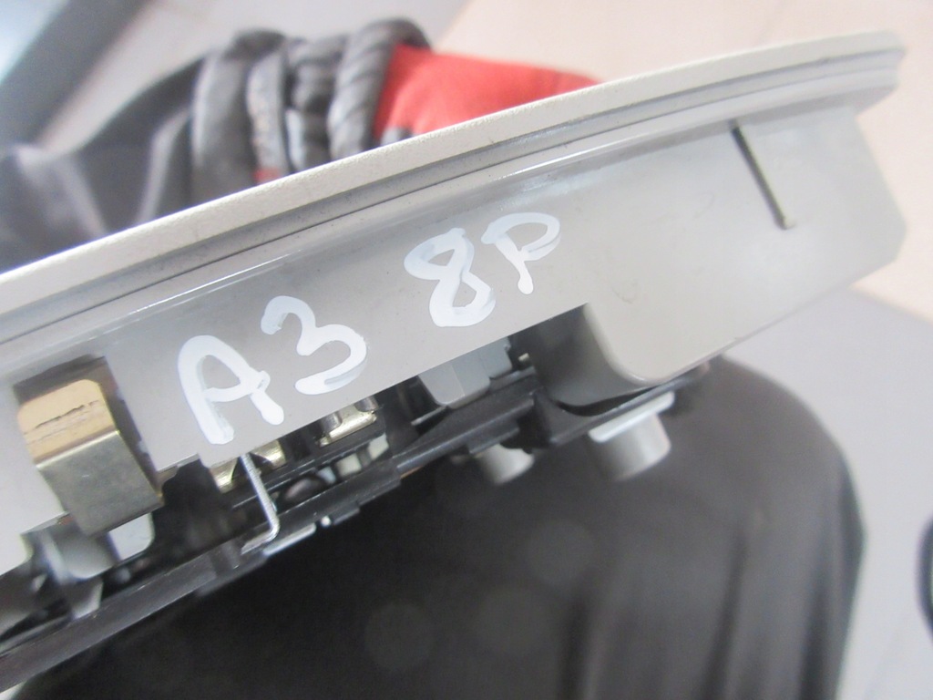 фото №4, Лампа стельовий освітлення кабіни a3 8p lift