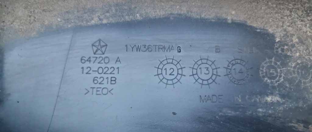 фото №10, Jeep cherokee kl 2.2 молдинг поріг права