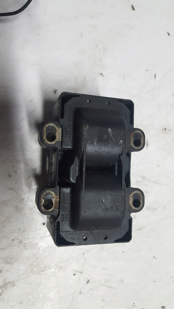 фото №1, Катушка зажигания renault clio ii 1.2 benz 2526078b