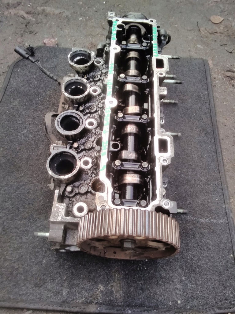 Peugeot 206 fl 1.4 hdi головка 8hz 9643477110 комплект  вал в Украине