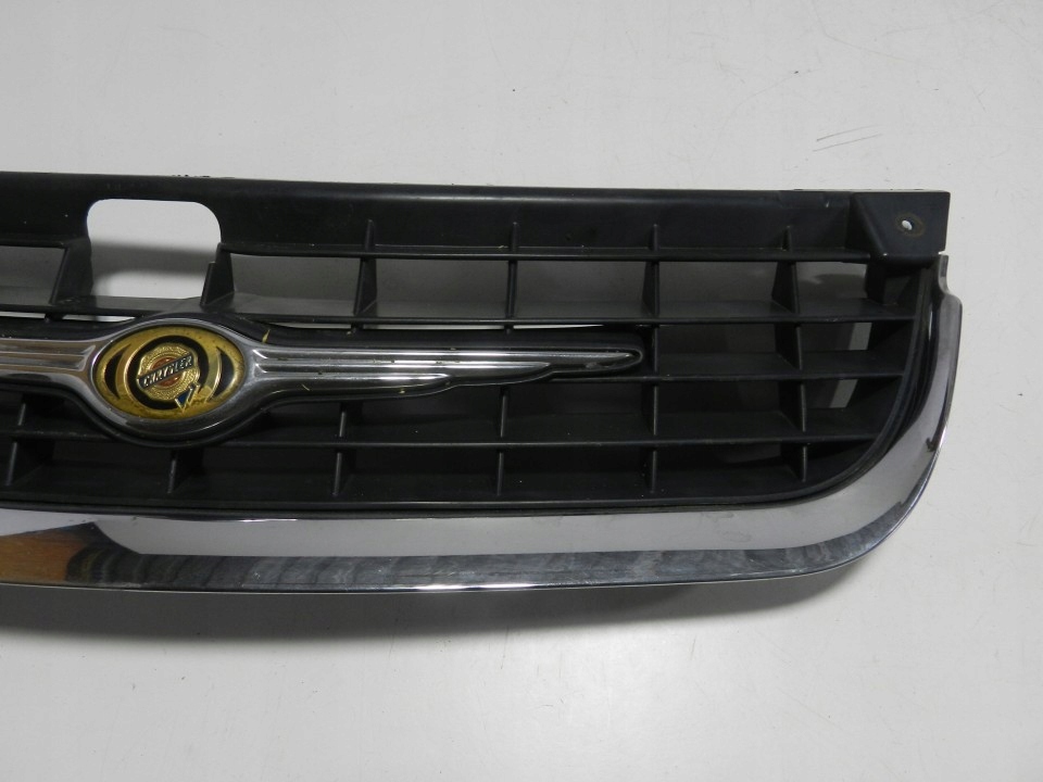 Решётка радиатора решётка радиатора бампера chrysler neon ii 2 99-05 Оригинал