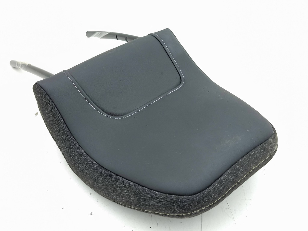 Renault captur 2 2024 підголівник передній Зі Шроту