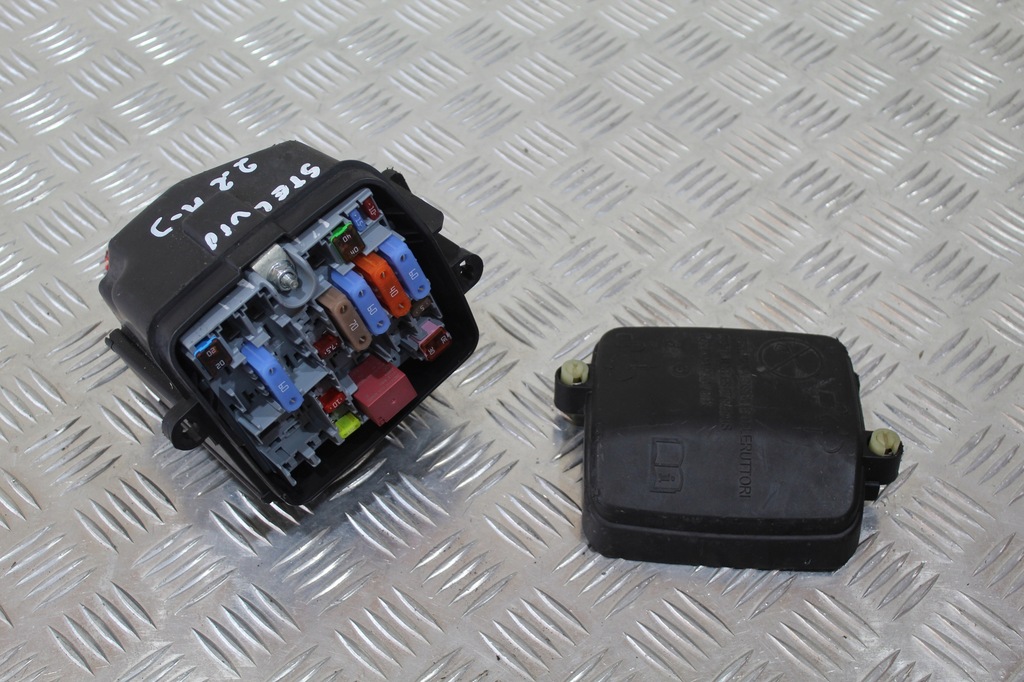 фото №1, Коробка предохранителей корпус alfa romeo stelvio