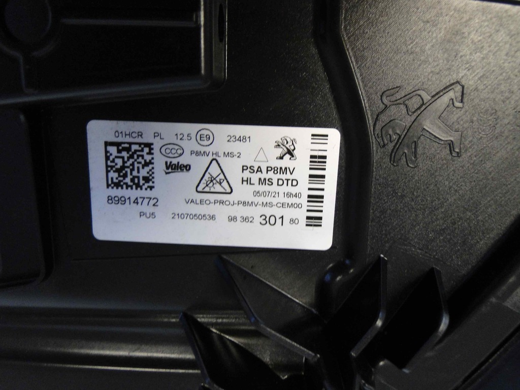 фото №14, Peugeot 3008 лампа права led технологія lift