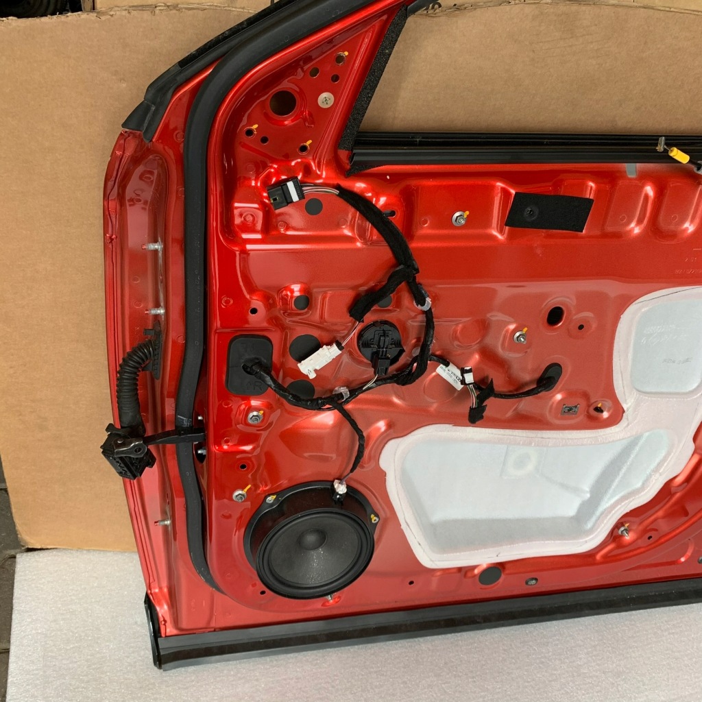 Дверь правое  перед austral espace vi 2023 2024- передние молдинг bixpa tennp Киев