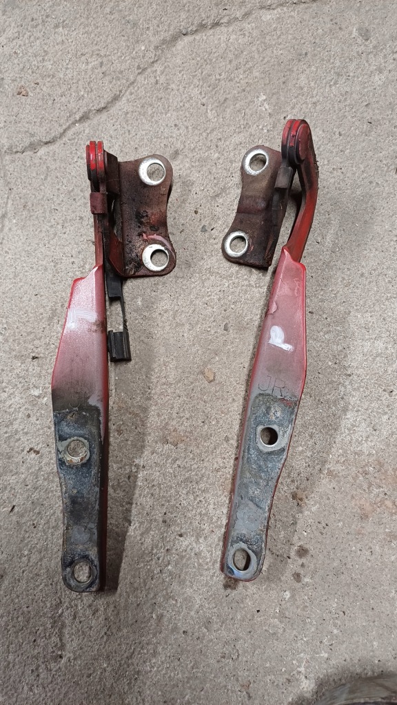 фото №1, Daihatsu terios ii петля капот