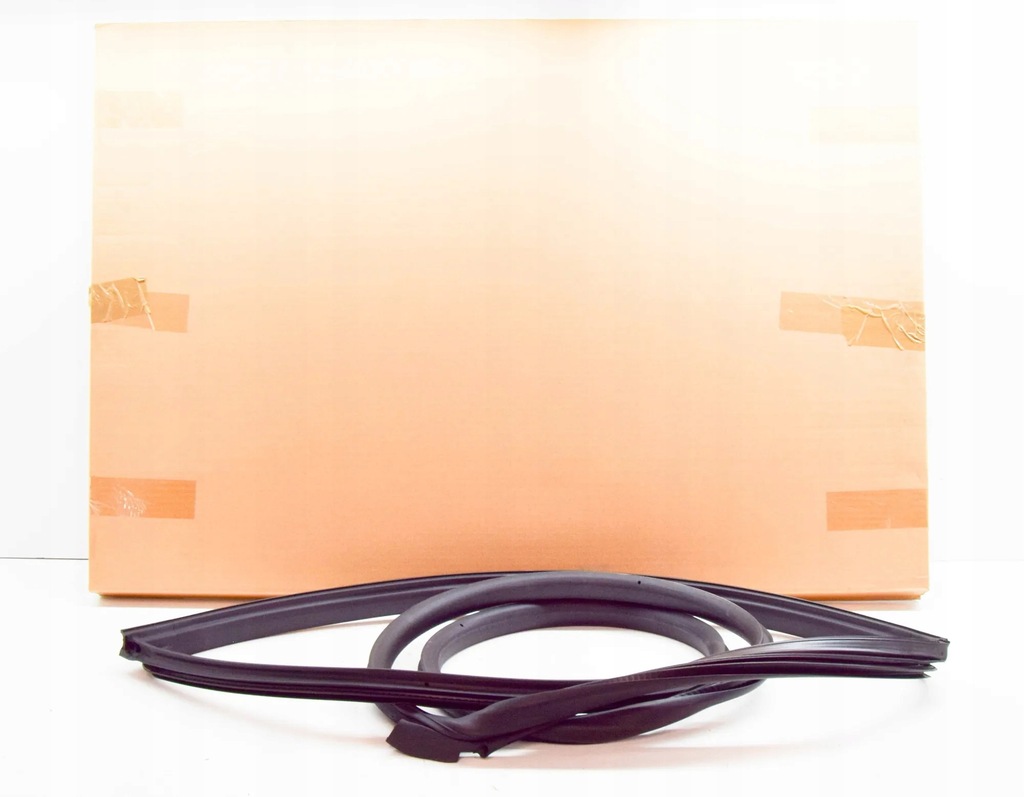 фото №1, Mini clubman r55 прокладка дверь передних правых 51767167218 7167218