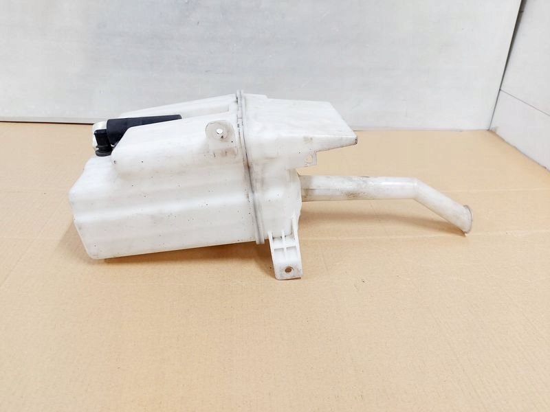 фото №9, Toyota avensis t25 бачок омывателя ксенон