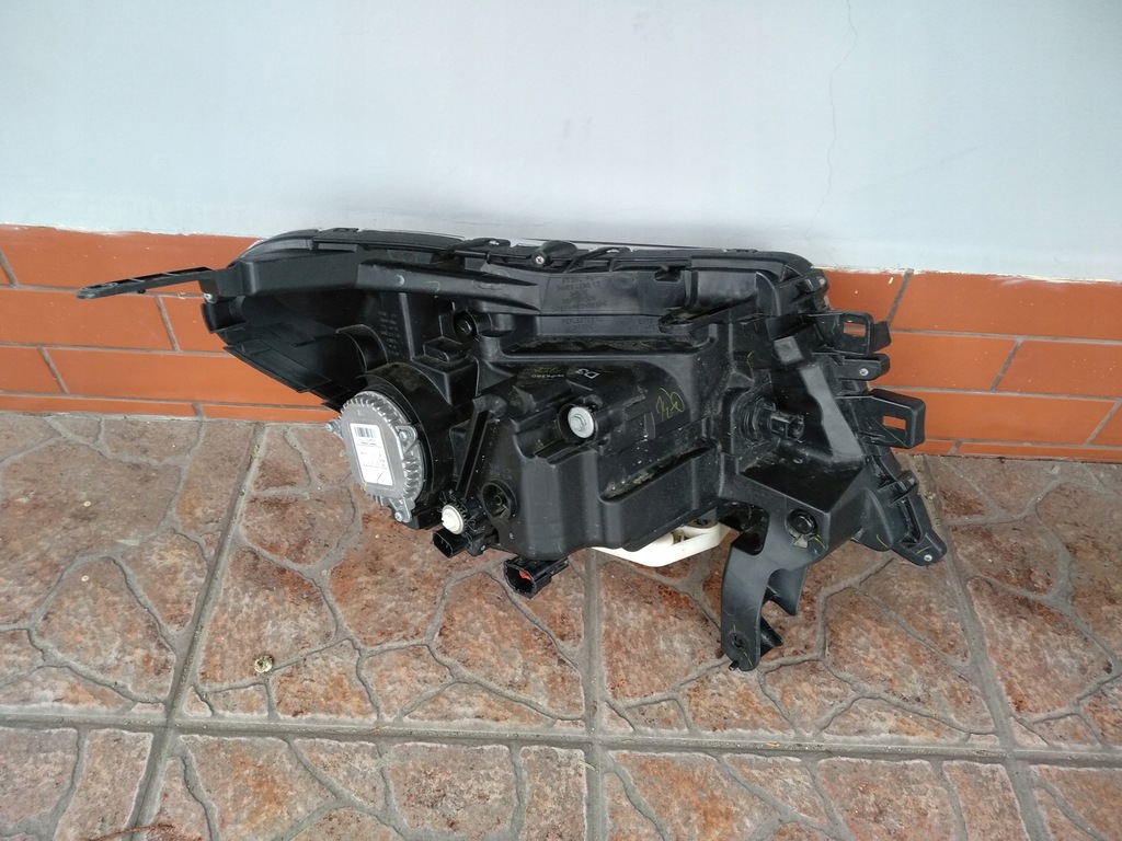 фото №11, Лампа full led правая левая nissan navara iv np300