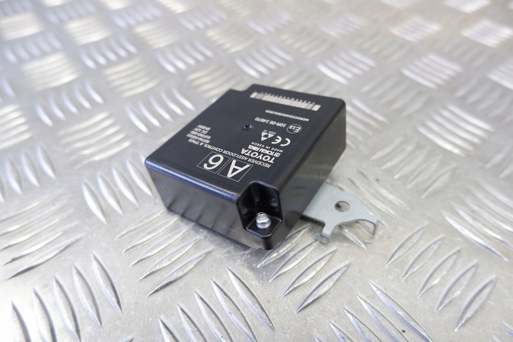 фото №7, Модуль центрального замка toyota yaris _p21_ 897a0k0010 1.5l hybrid 85kw