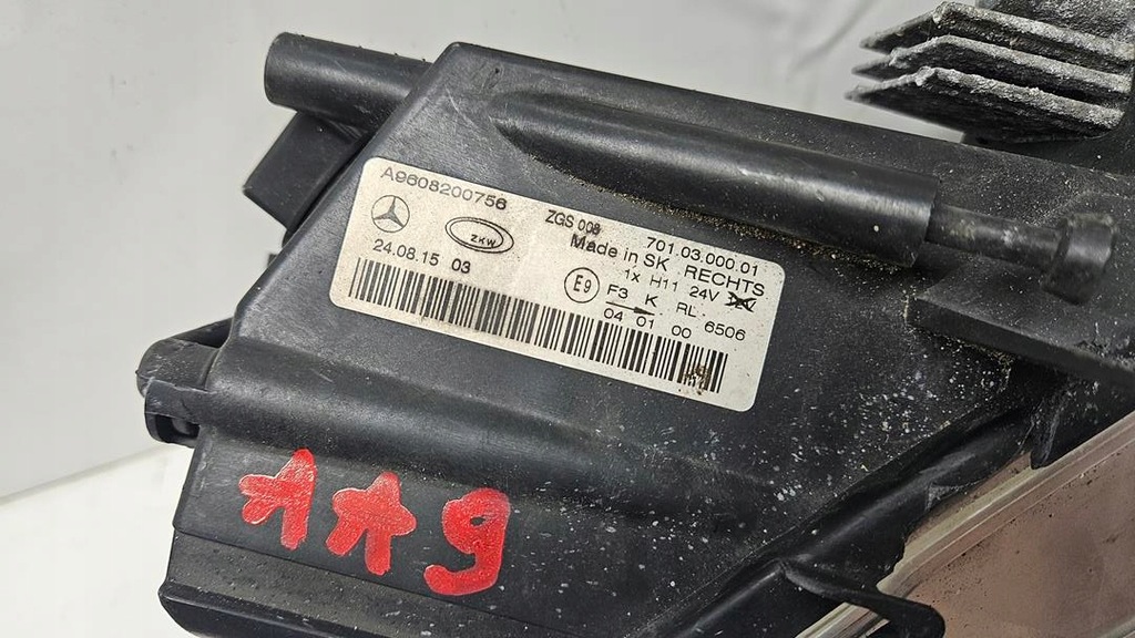 фото №10, Mercedes actros противотуманная фара led drl бампера перед правый