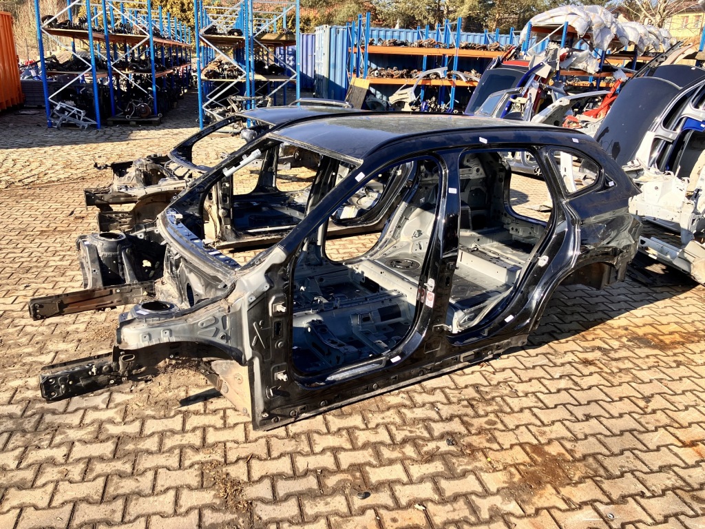 Купити Лонжерон четвертина ліва перед bmw x1 f48 2015- лак 668