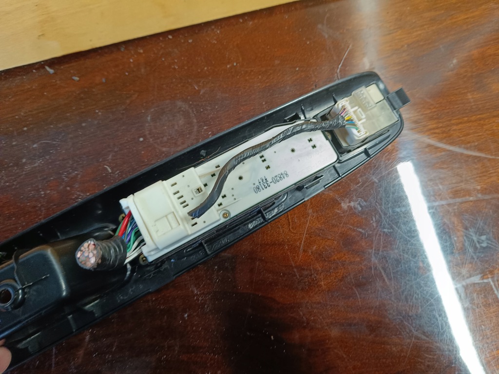 фото №5, Переключатель панель окон toyota camry 84820-33180