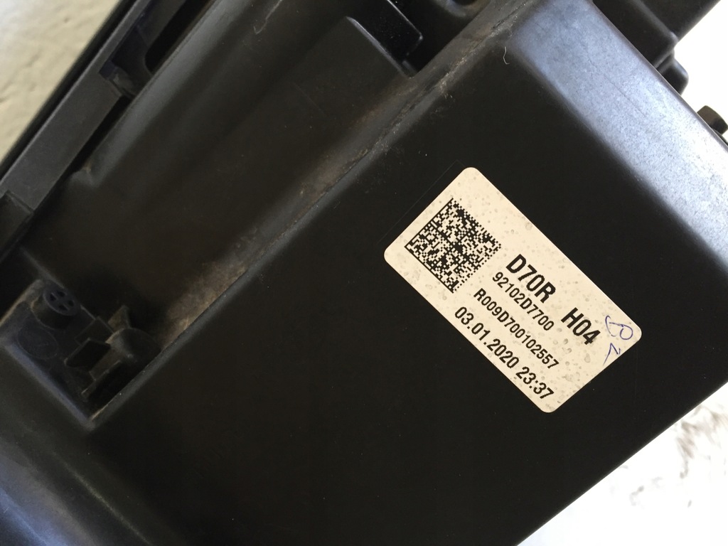 фото №11, Лампа перед права ліва hyundai tucson iii kpl 92101-d7700 92102-d700 lift