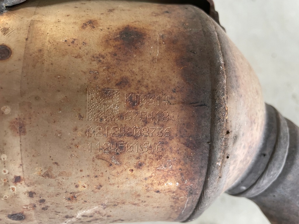 фото №8, Катализатор правый левый mercedes w212 w218 4,7 v8 комплект