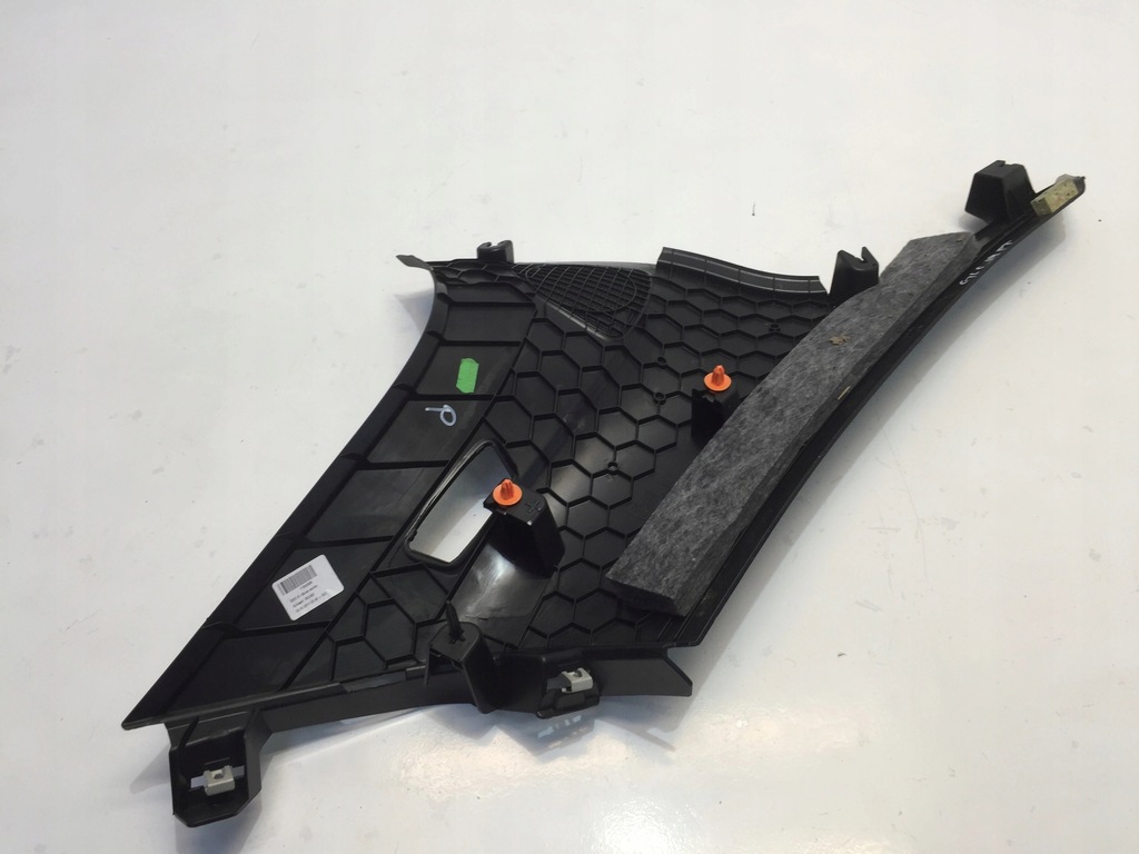 фото №3, Mercedes glc x253 захист обшивка стійка задня правий