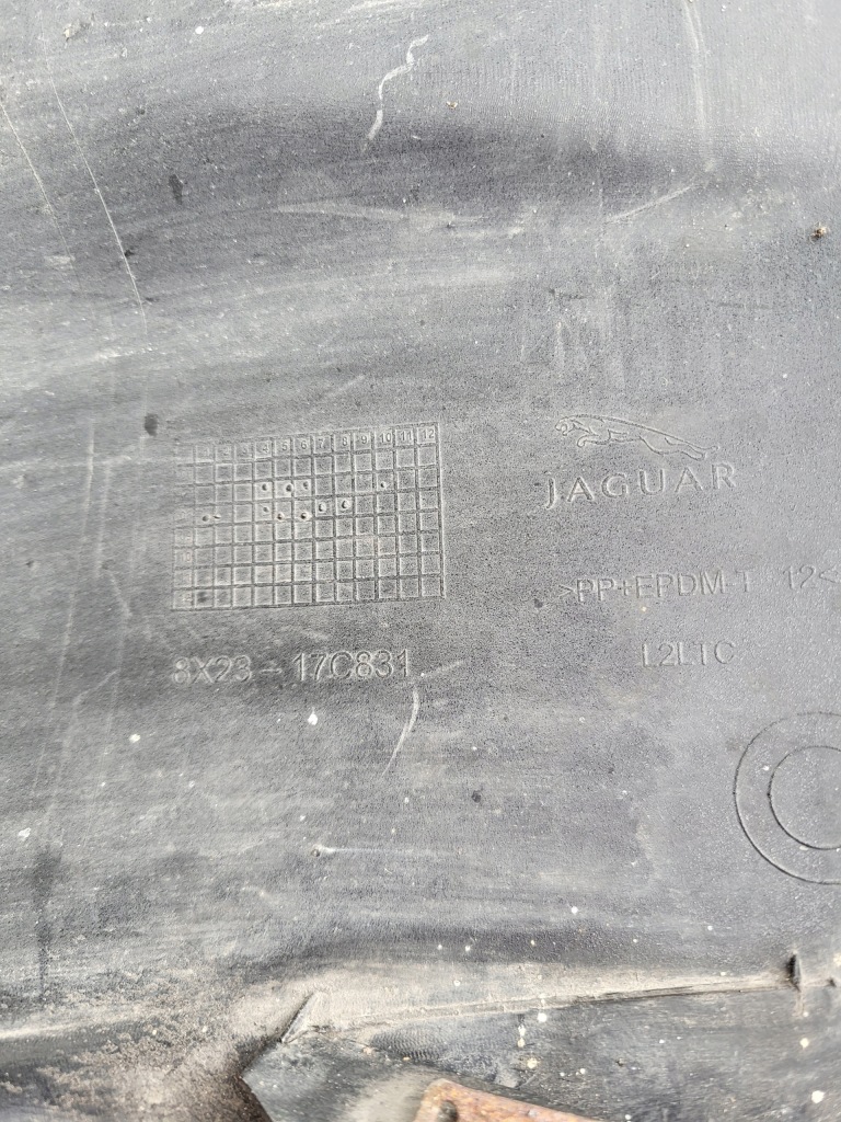 Бампер передний перед jaguar xf x250 8x23-17c831 в Украине