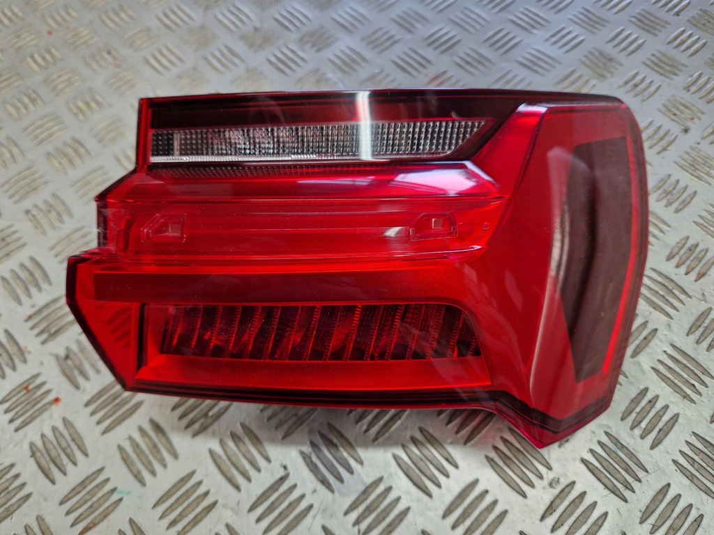фото №1, Лампа tyna правая led audi a6 c8 sedan 2018r-