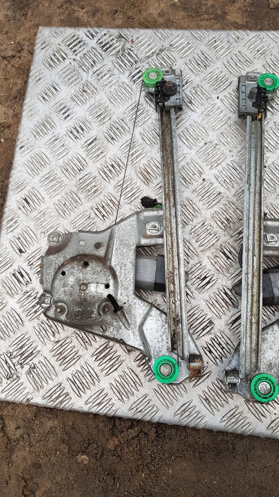 фото №7, Audi a6 c4 подъемник стекло левый правый задняя