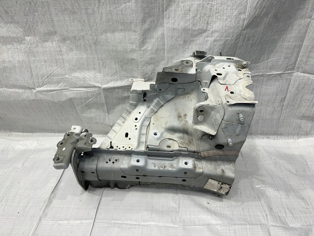 фото №1, Чверть лонжерон перед права jaguar e-pace