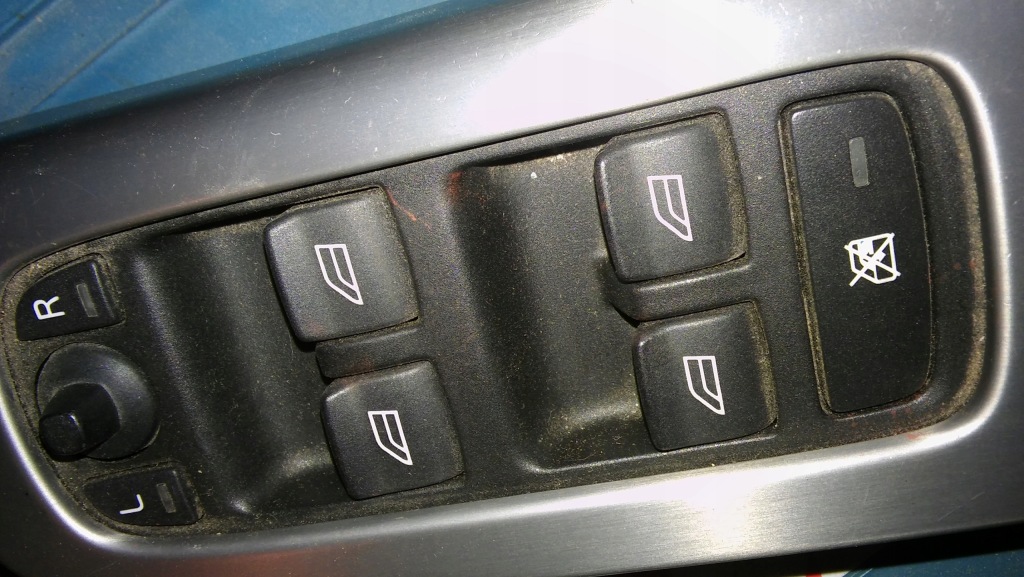фото №1, Панель управление окон зеркал volvo v50 s40 c30