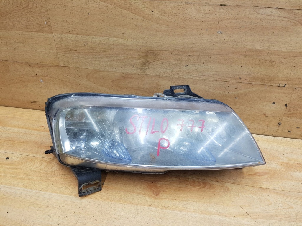 Купить Лампа перед передняя правая fiat stilo eu