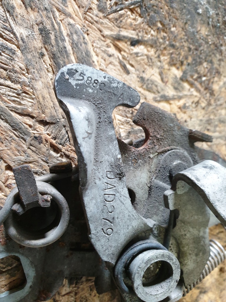 фото №4, Замок засувка капот peugeot 607