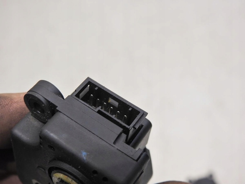 фото №7, Моторчик обігрівача renault latitude eai256 v8384001