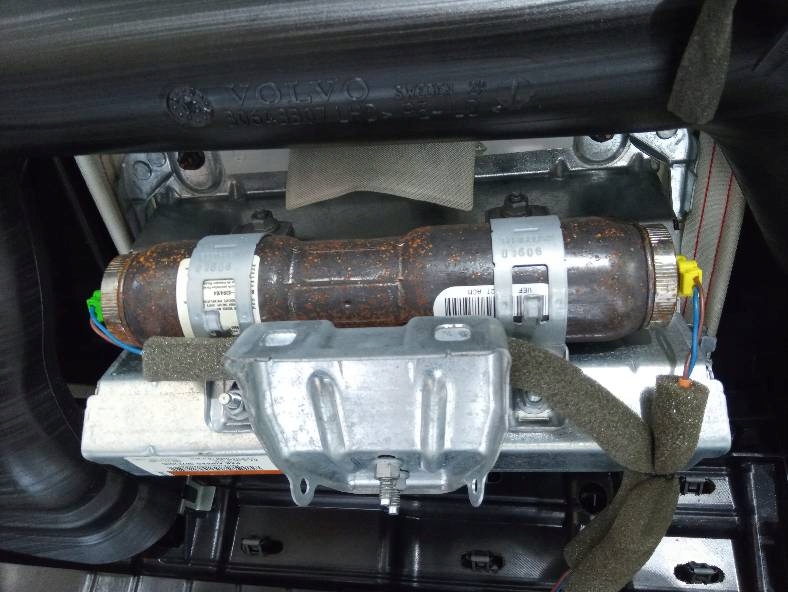 фото №7, Панель приладів приладова панель приладів pulpit консоль подушка безпеки volvo s80 ii 2006-