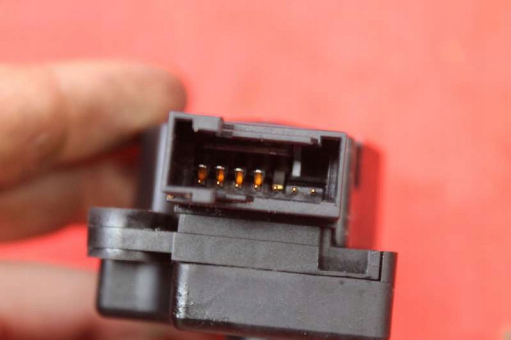 фото №6, Моторчик отопителя a2038201642 mercedes cls c219 w219 3.5 v6 272 km