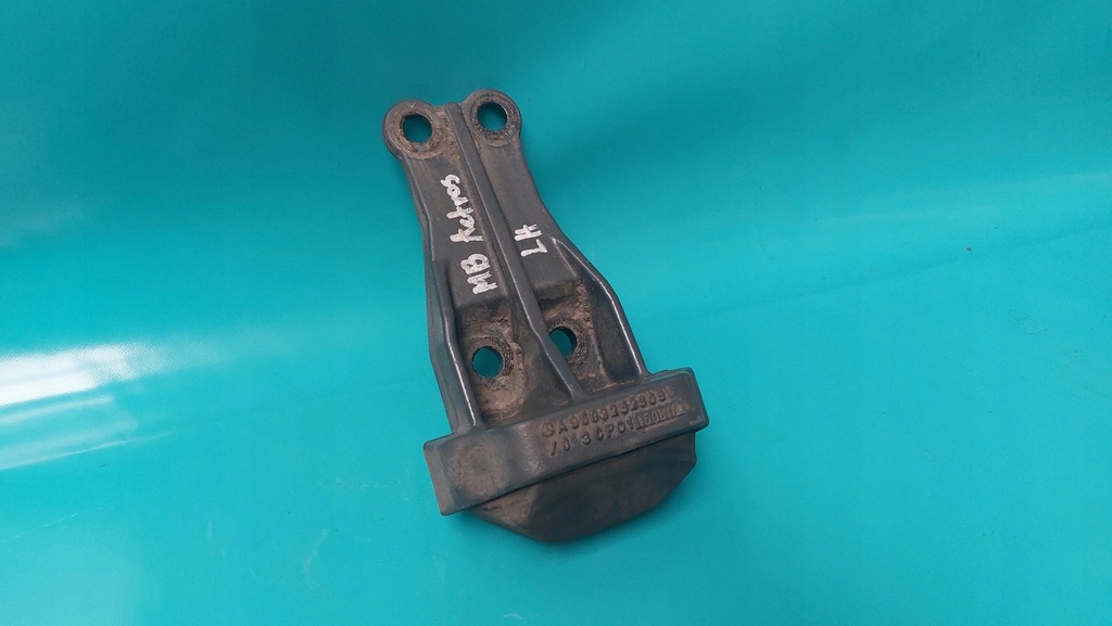 фото №1, Mercedes actros mp4 отбойник рессора передний l/p