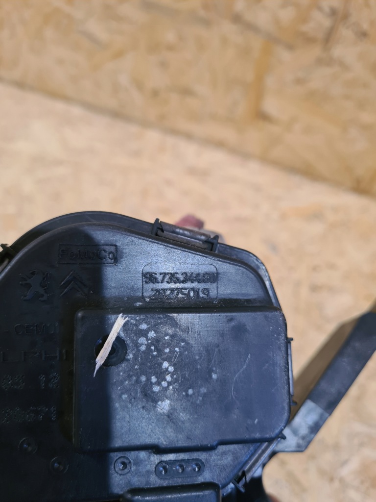 фото №4, Ford оригинальный номер 9673534480 дроссельная заслонка