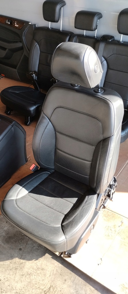 фото №6, Сидіння заднє сидіння обшивки комплект шкіра mercedes gle 166 w66 suv