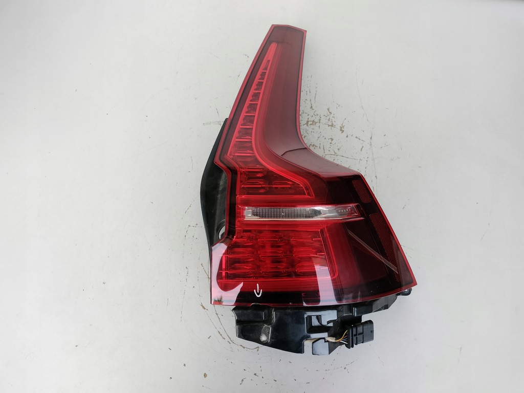 фото №1, Лампа правая задняя volvo v60 18- led