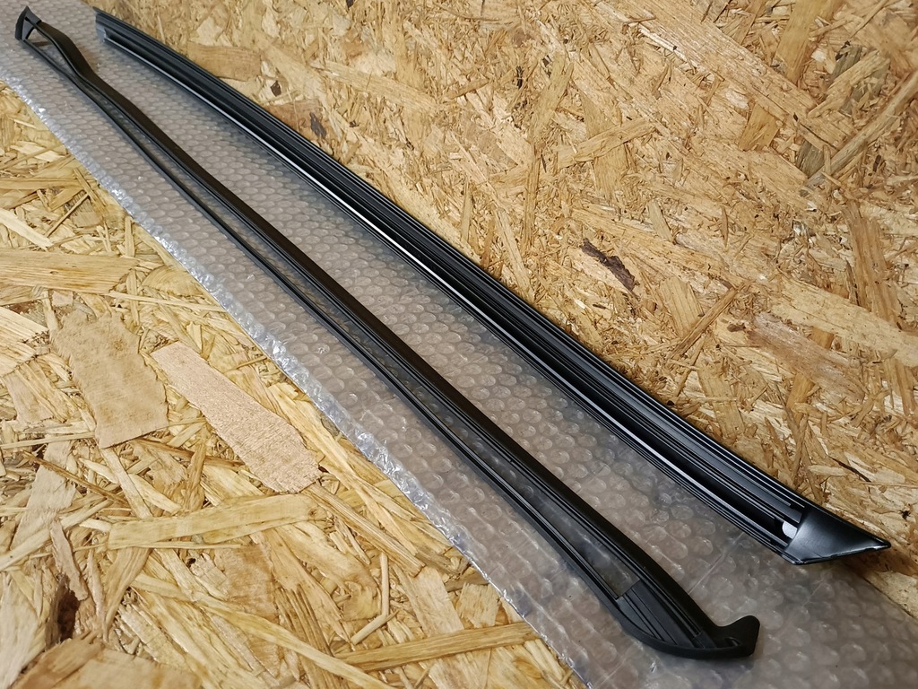 фото №7, Volvo xc60 i do 2017 молдинг вертикальная стекло лобовое левая 39803231