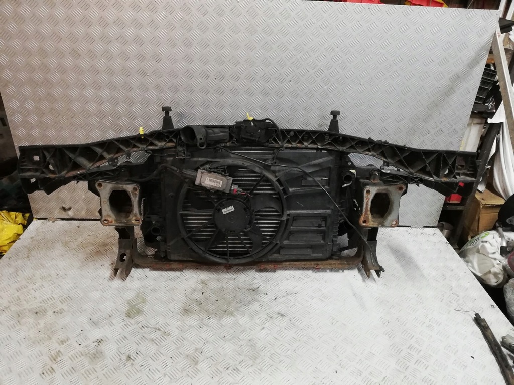 фото №7, Ford c-max mk2 2.0 tdci pas передній радіатор