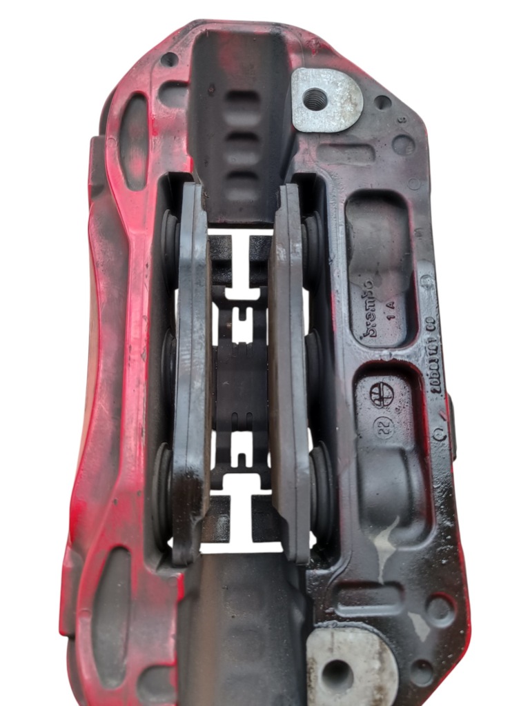 Суппорт тормозной левое  перед mercedes w177 amg a45s Недорого