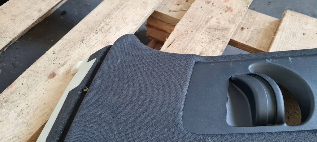 Q7 4m 2 накладка стойка решётка поперечина левая перед sline 4m0867243b с Разборки