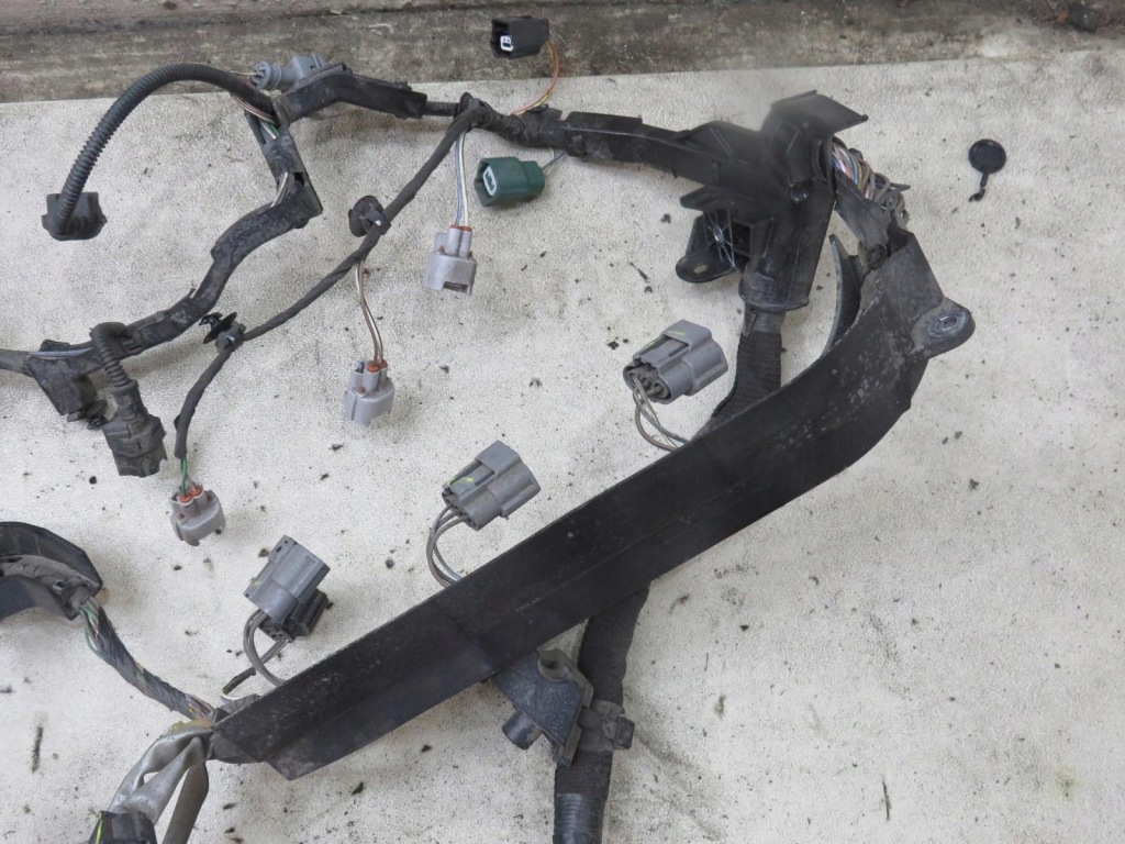 Джгут електропроводка двигуна twingo iii 0.9 tce в Україні