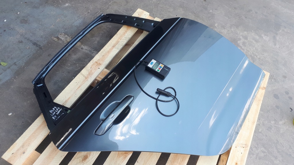 фото №1, A4 b9 8w s4 двері праве правий задня задні sedan lx7r