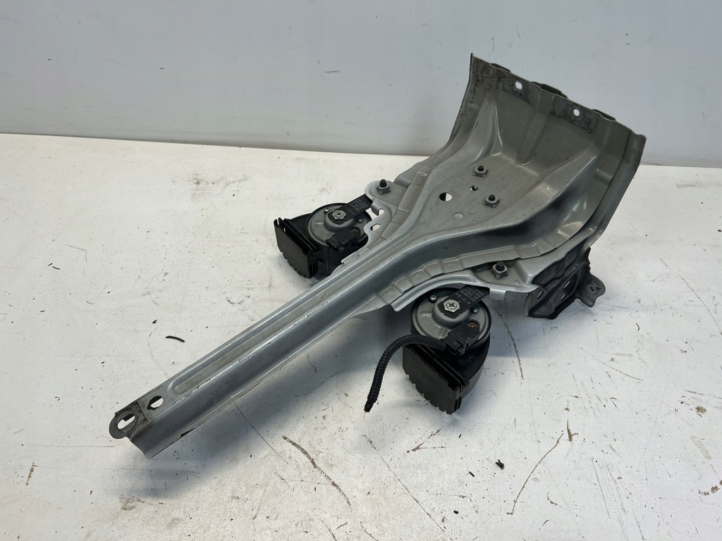 фото №1, Lexus nx300 балка верхній замка pas передній верхній