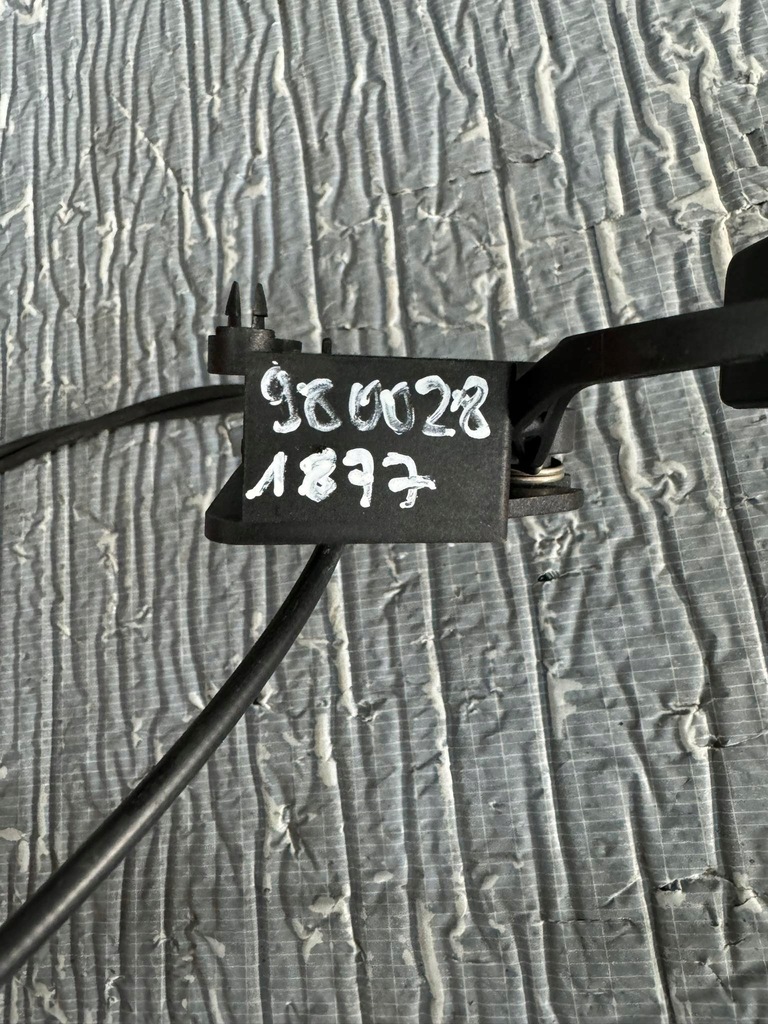 фото №5, Ручка трос відкривання капот citroen ds5 9800281877