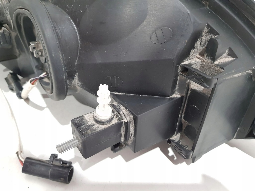 Ford windstar 2001 левая сторона фара передняя Недорого