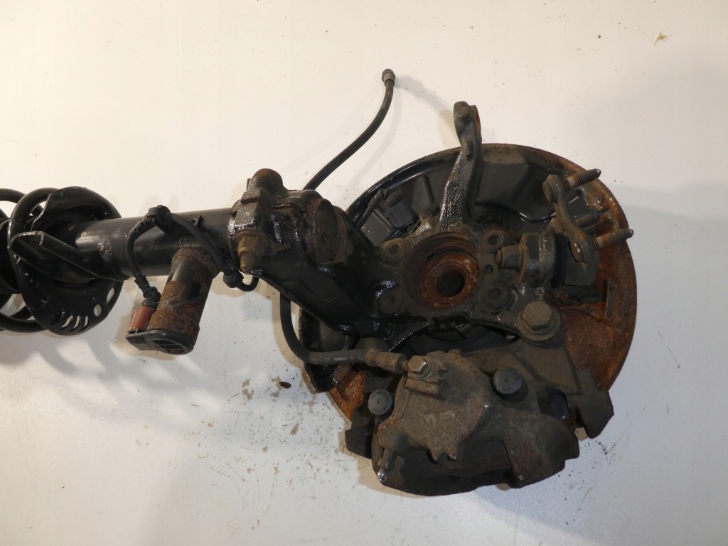 фото №8, Амортизационная стойка поворотный кулак амортизатор vw passat b7 3c0413031d активный