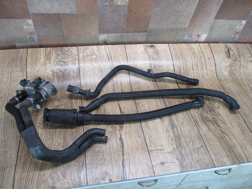 фото №1, Audi s6 c6 5.2 шланг трубка воздуха клапан комплект