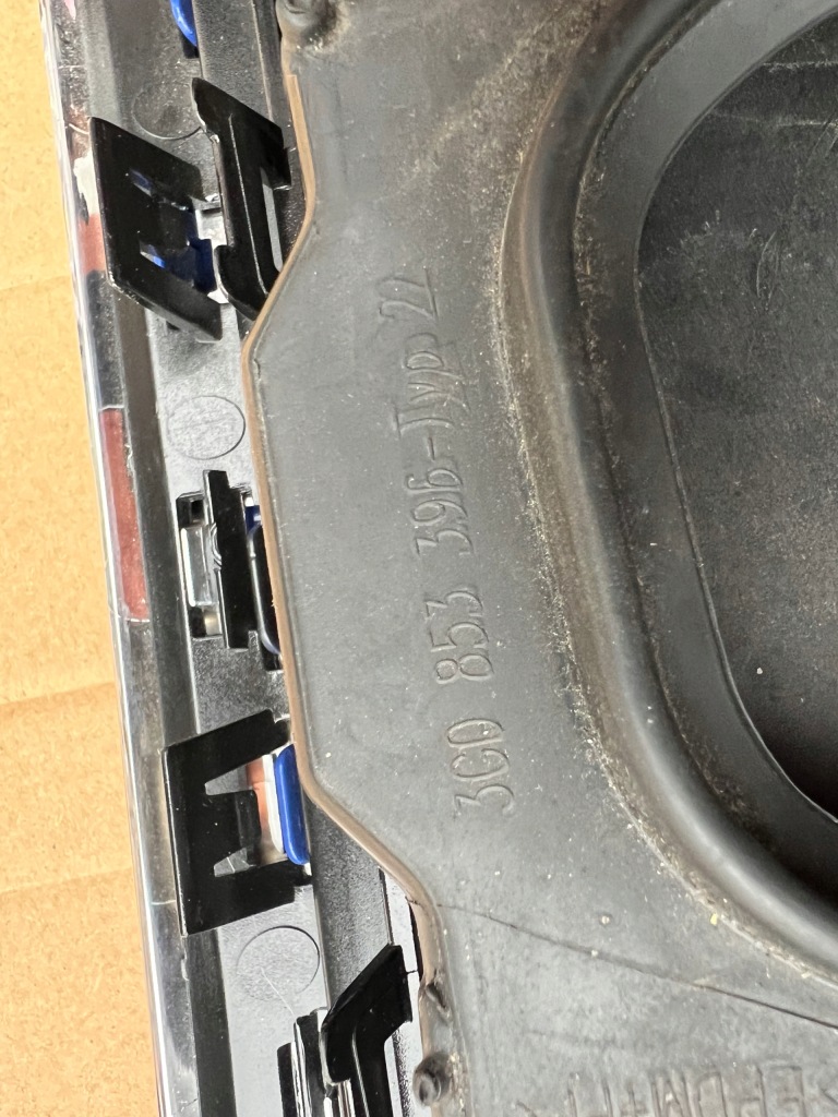 фото №13, Решітка радіатора решітка радіатора бампера vw passat b8 gte 3ge853651c кришка заряджання